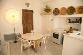 Arles Downtown Cozy Room